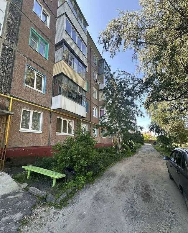 квартира р-н Дятьковский г Дятьково ул Качалова 14 Дятьковское городское поселение фото 2