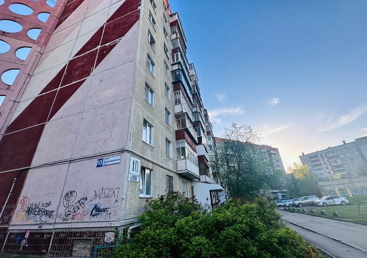 квартира г Миасс ул Луначарского 10 р-н Северный, Миасский г. о. фото 1