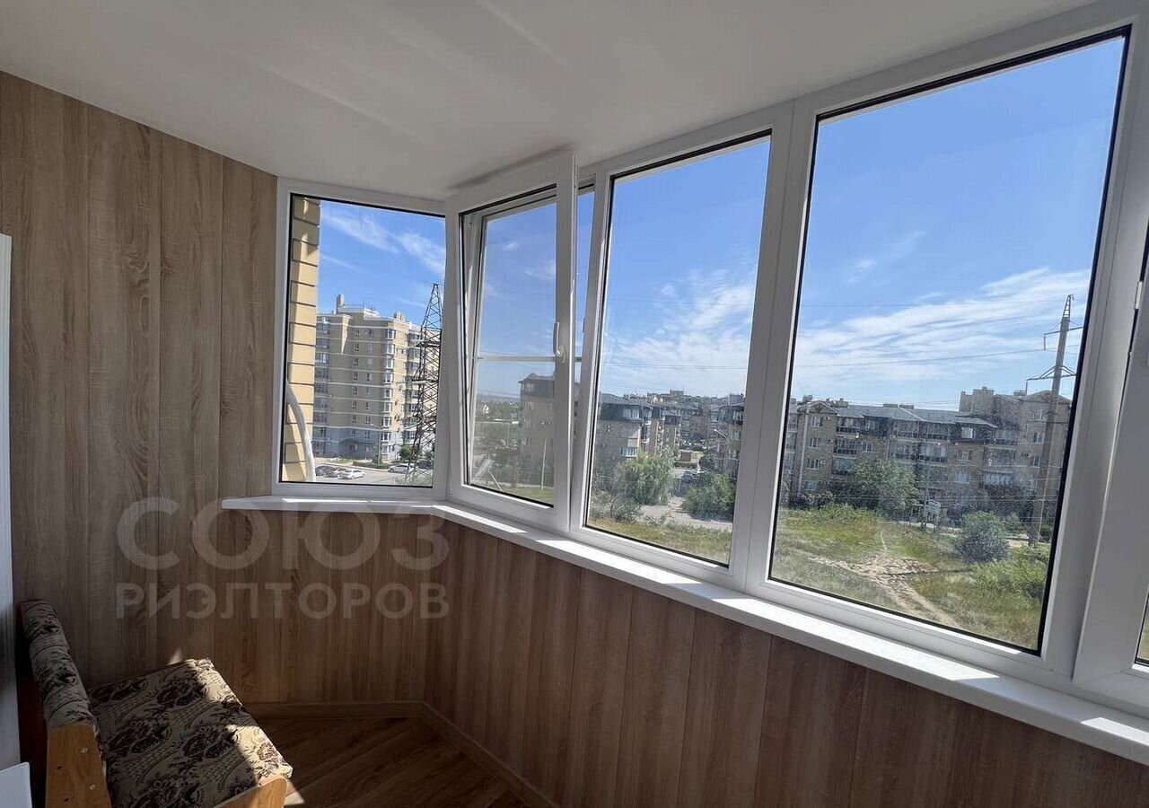 квартира г Волгоград р-н Дзержинский ул Шекснинская 81а фото 13