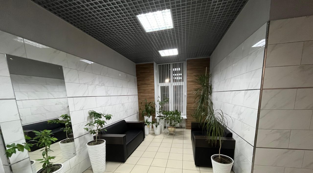 квартира г Омск р-н Кировский б-р М.М.Кузьмина 27 фото 20