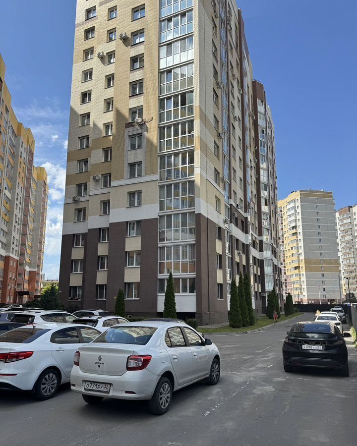 квартира г Брянск р-н Советский ул Горбатова 45 фото 16