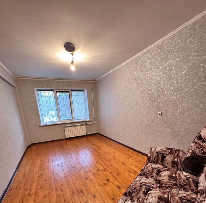 квартира г Омск р-н Кировский Парковый микрорайон ул Фугенфирова 4/1 фото 3