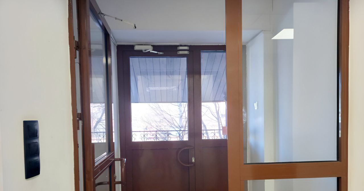 офис г Красноярск р-н Советский ул 78 Добровольческой Бригады 14а фото 6