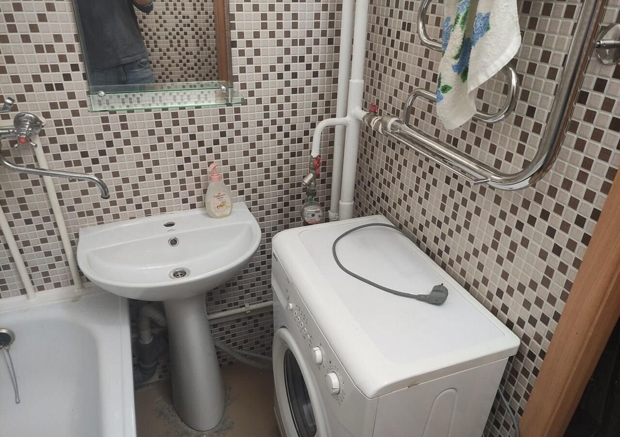 квартира г Омск р-н Центральный ул 21-я Амурская 35 фото 8