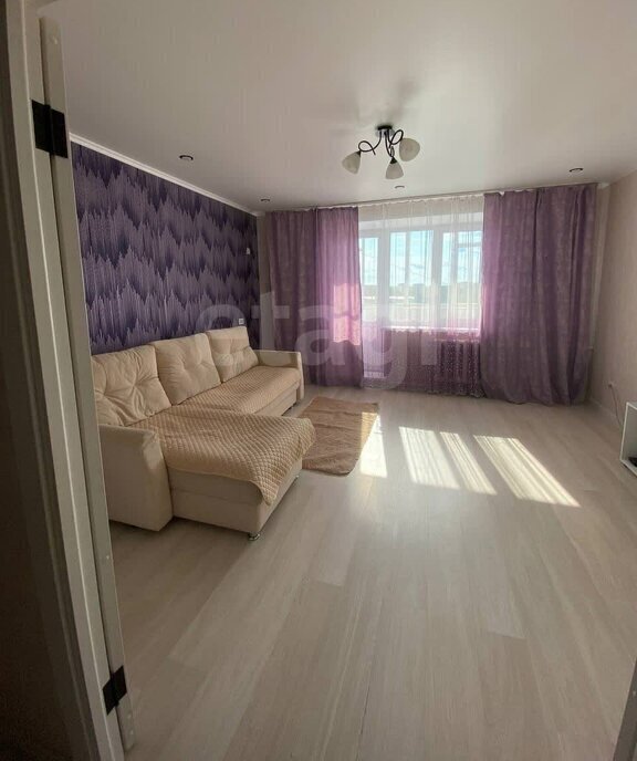 квартира г Тобольск 2, 10-й микрорайон фото 3