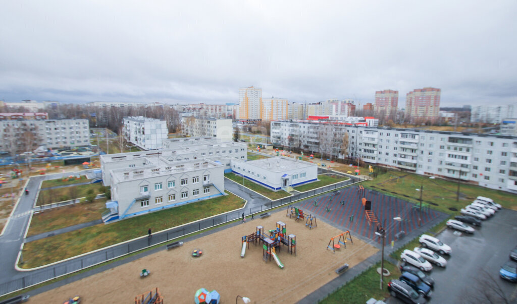 квартира г Тобольск 2, 10-й микрорайон фото 19