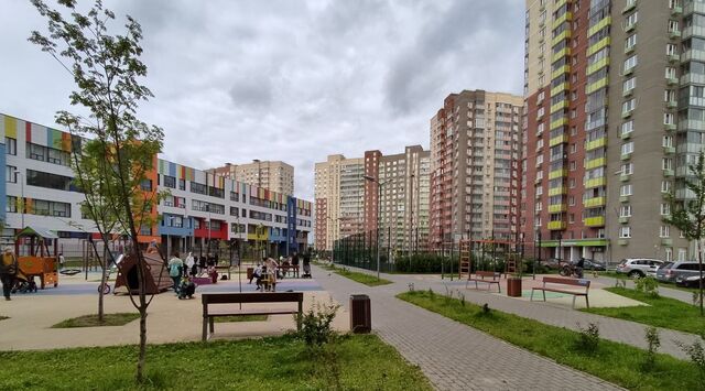 Вертолётная улица, 50 фото