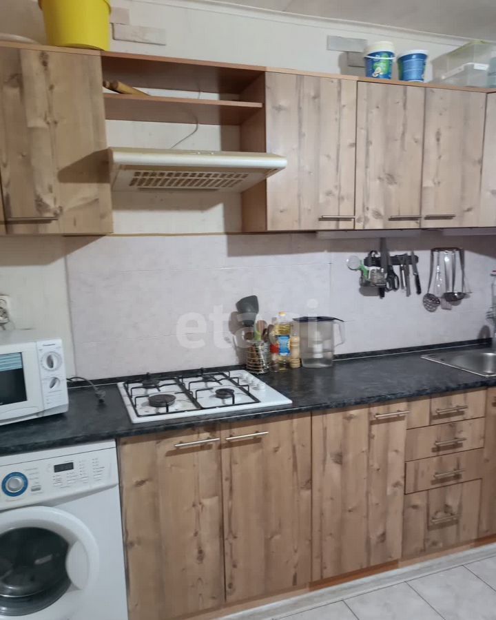 квартира г Саратов р-н Заводской пр-д 3-й Крекингский 19 фото 2