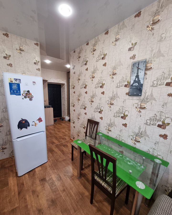 квартира г Омск р-н Кировский пр-кт Комарова 16 фото 2