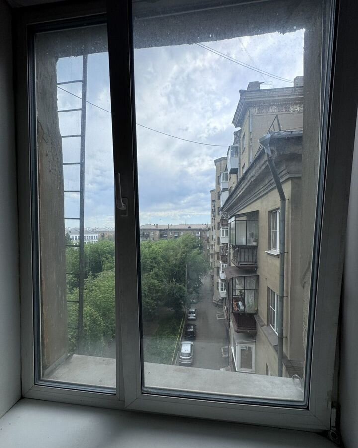 комната г Магнитогорск р-н Орджоникидзевский ул Маяковского 21а фото 4