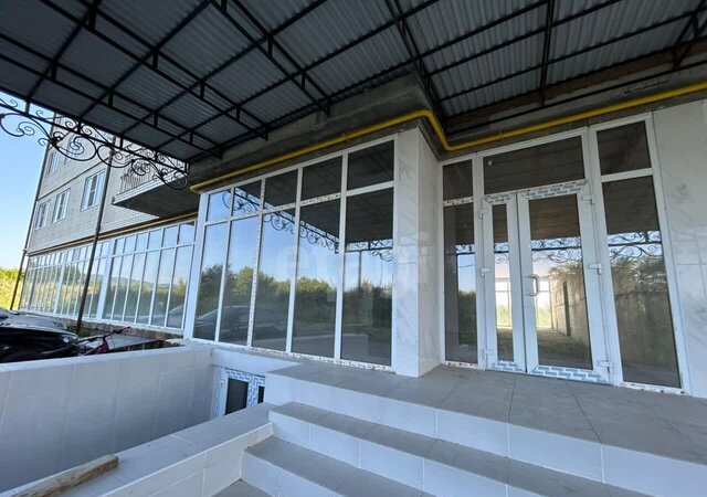 торговое помещение г Магас ул. Кайсына Кулиева, 39к 3 фото