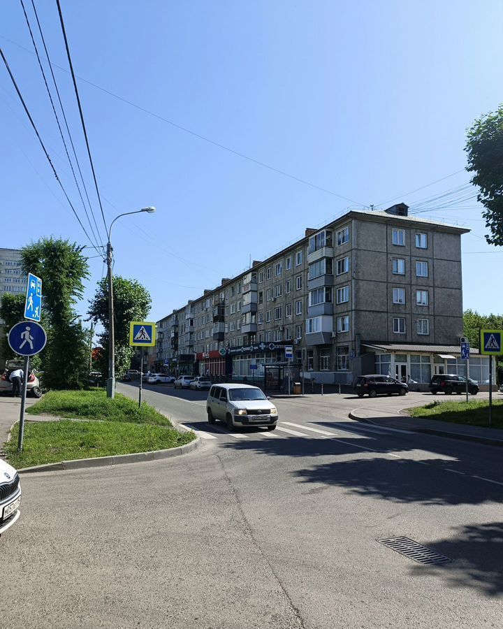 квартира г Красноярск р-н Свердловский ул Анатолия Гладкова 13 фото 1