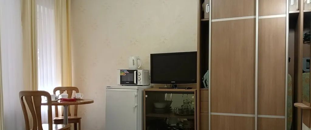 комната г Ялта пгт Кореиз ш Алупкинское 38б фото 2