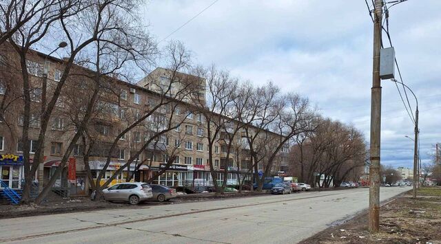 торговое помещение р-н Свердловский ул Солдатова 36 фото
