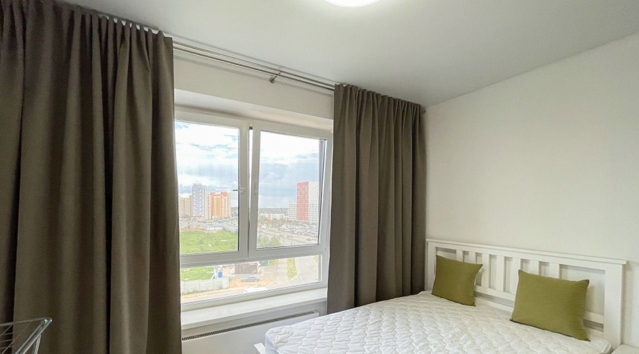 квартира г Москва п Сосенское метро Бунинская аллея пр-кт Куприна 18к/2 фото 1