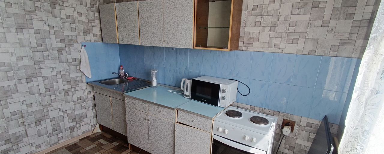 квартира г Челябинск р-н Калининский ул Братьев Кашириных 100а фото 3