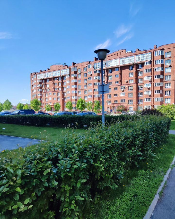 квартира г Тольятти р-н Автозаводский ул Спортивная 45 фото 2
