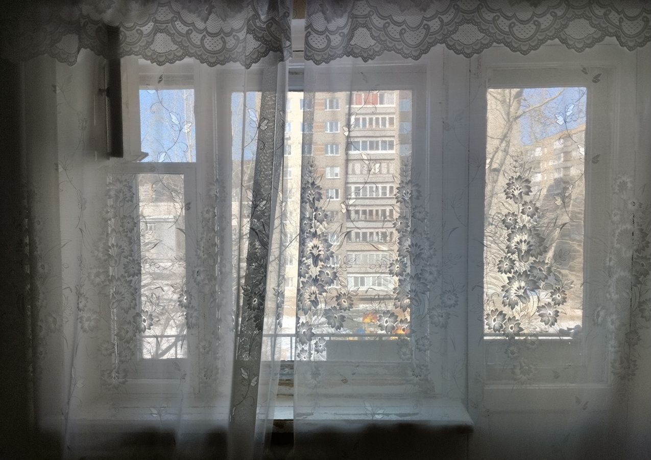 комната г Новоуральск ул Комсомольская 10 фото 5
