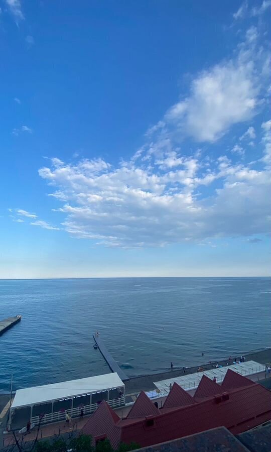 комната г Алушта ул Набережная 16и фото 11