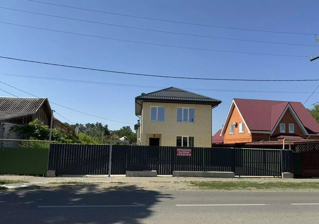 дом ул Закруткина 61а фото
