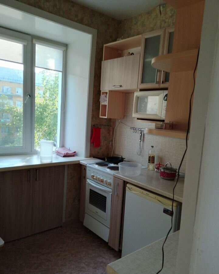 квартира г Братск жилой район Энергетик, ул. Погодаева, 18 фото 2