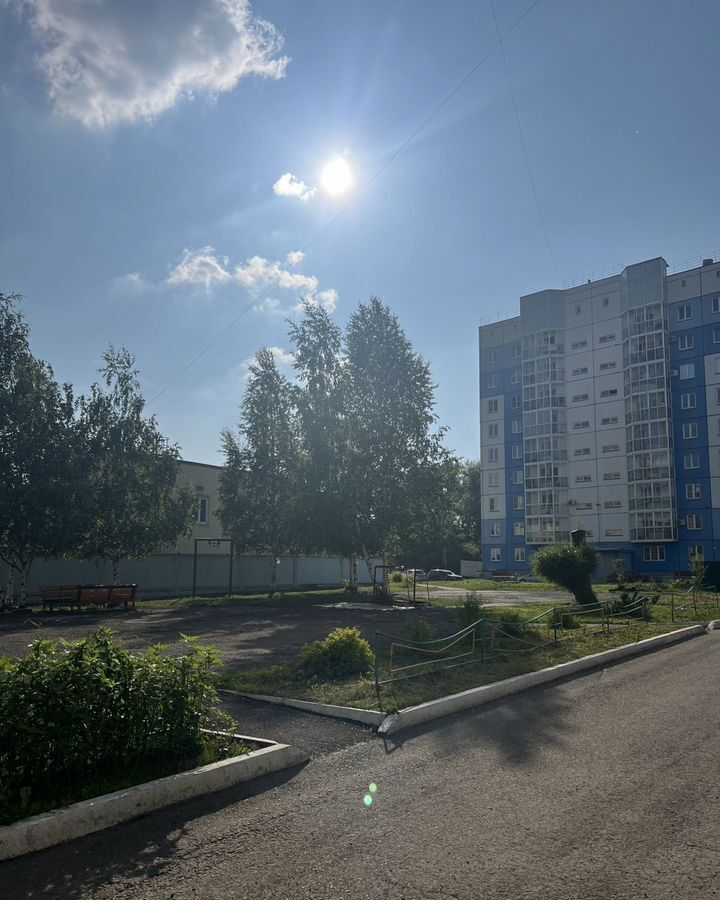 квартира г Новокузнецк р-н Центральный пр-кт Строителей 100а фото 21