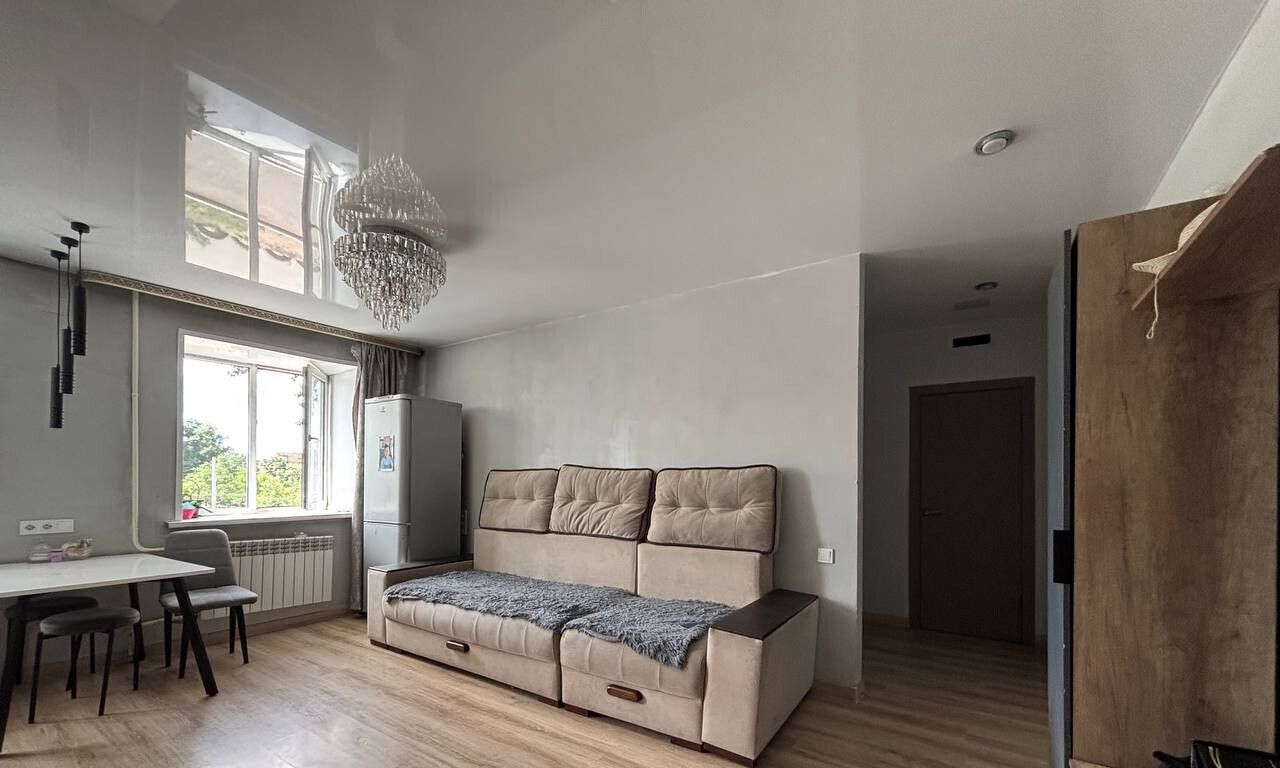 квартира г Кызыл микрорайон Южный ул Калинина 1а м-н фото 2