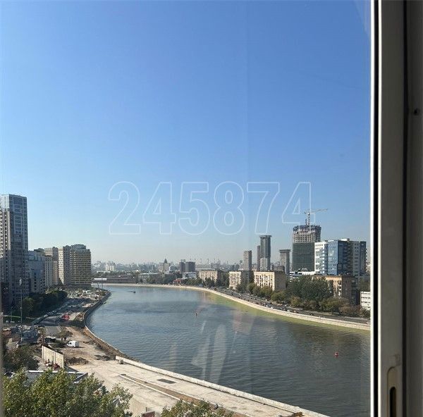 квартира г Москва метро Пролетарская наб Крутицкая 15 фото 1
