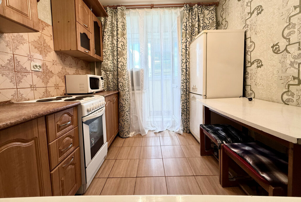 квартира г Брянск рп Радица-Крыловка Бежицкий район мкр Московский 49 фото 2