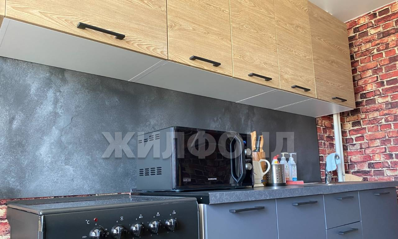 квартира г Нижний Тагил р-н Тагилстроевский Центр ул Пархоменко 44 м-н фото 1