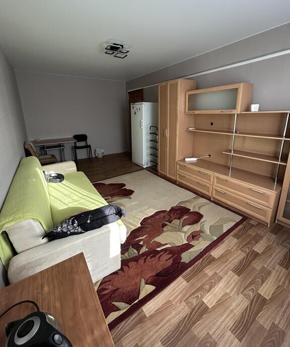 комната г Красноярск р-н Свердловский ул Семафорная 183 фото 1
