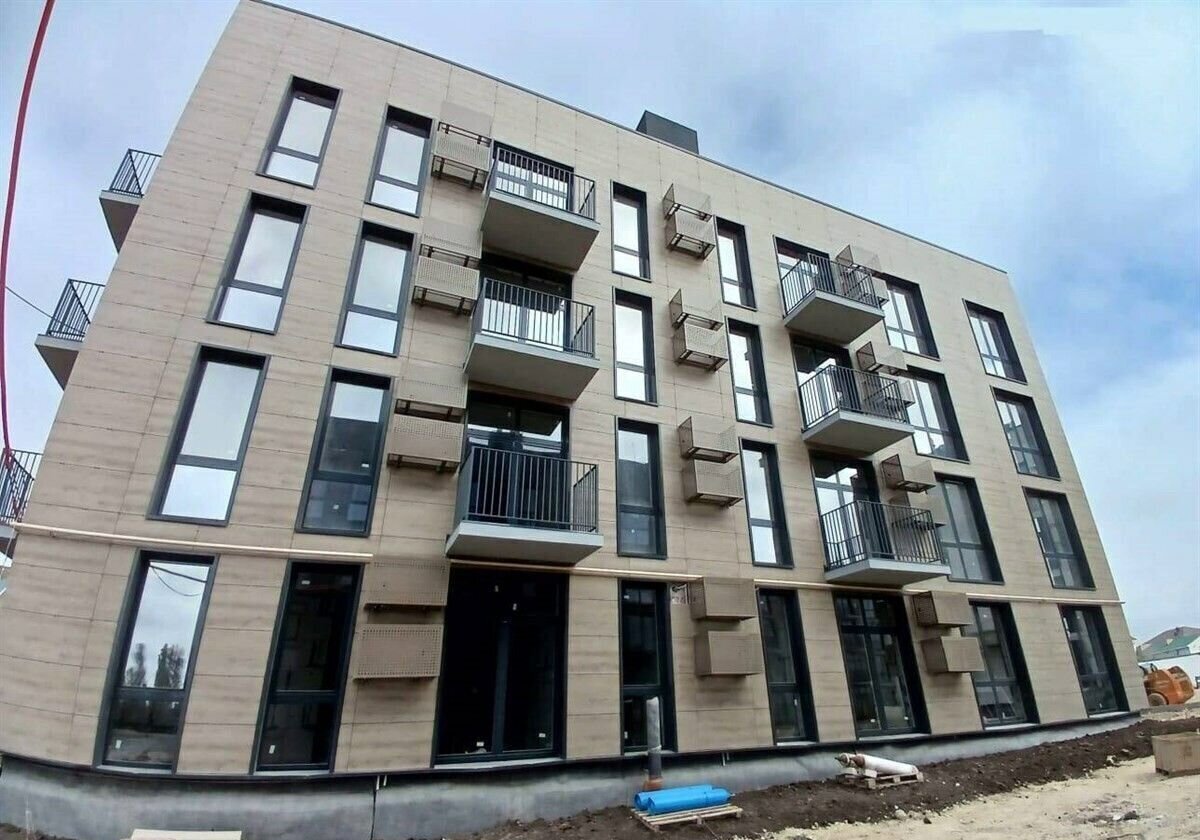 квартира г Евпатория пгт Заозерное ул Олимпийская ЖК «Кубики» з/у 2 фото 4