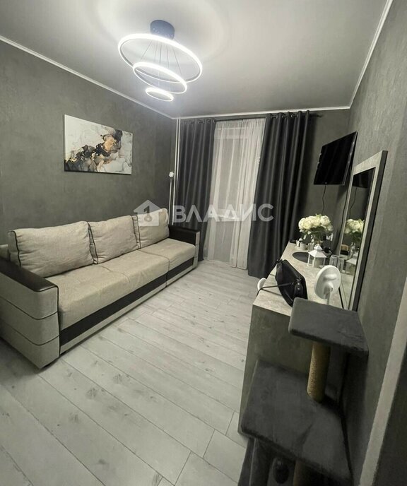квартира г Тобольск р-н мкр 9 22А фото 1