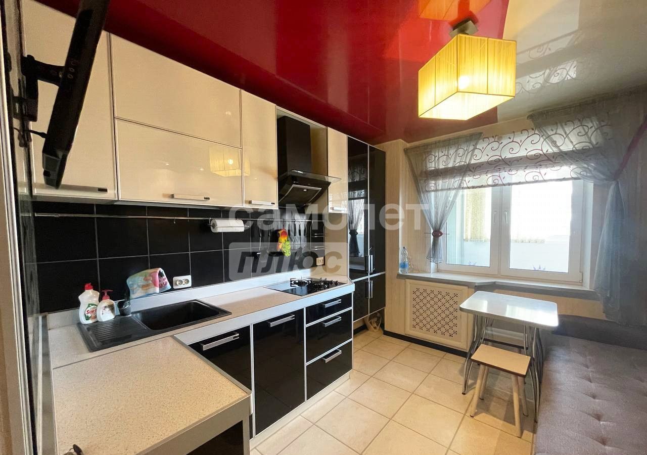 квартира г Киров р-н Ленинский ул Красина 52к/3 фото 9