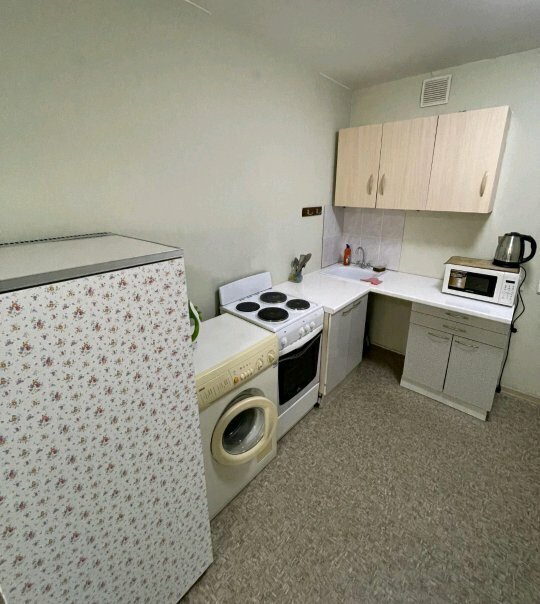 квартира г Красноярск р-н Свердловский ул Карамзина 8 фото 3