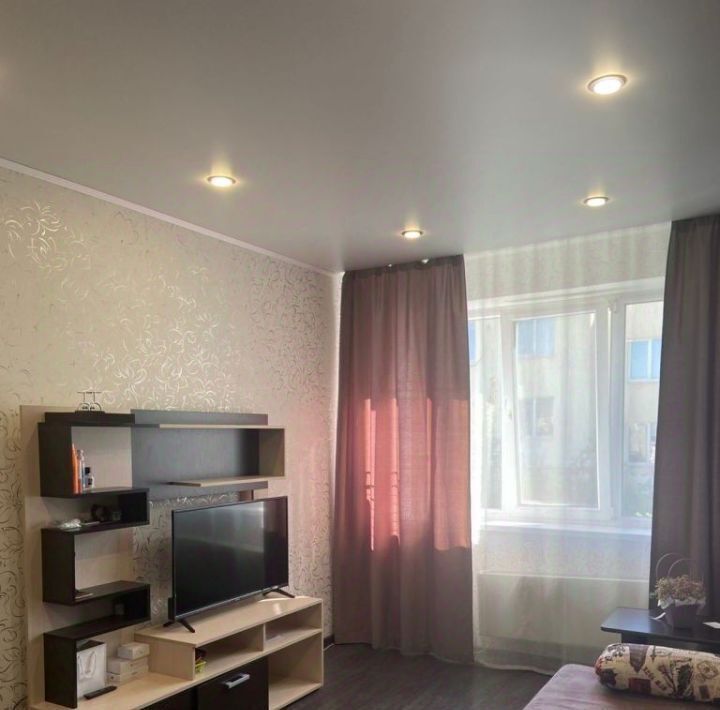 квартира г Саратов р-н Волжский пр-д 1-й им Скоморохова Н.М. 17 фото 1