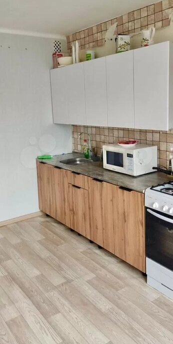 квартира г Магнитогорск р-н Орджоникидзевский ул Жукова 10/1 фото 11