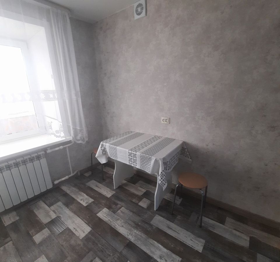 квартира г Белогорск ул Южная 2 фото 8