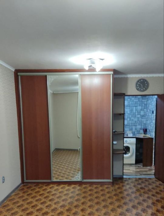 квартира г Омск р-н Кировский ул Дмитриева 5/1 фото 2