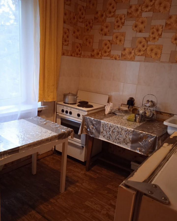 квартира г Барнаул р-н Железнодорожный ул Матросова 12 фото 2