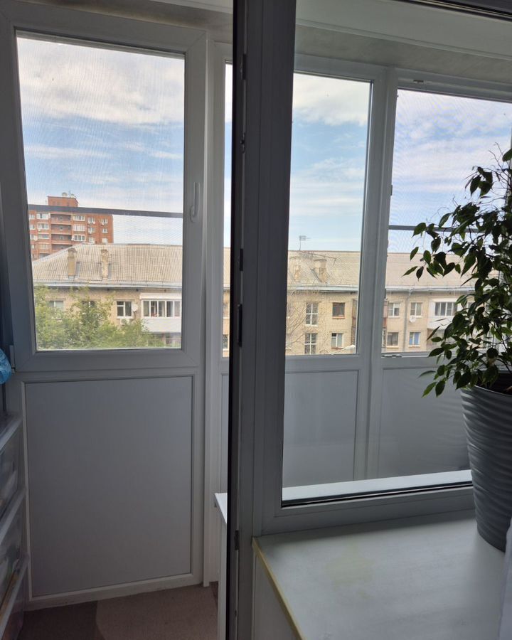 квартира г Тольятти р-н Центральный ул Мира 68 фото 12