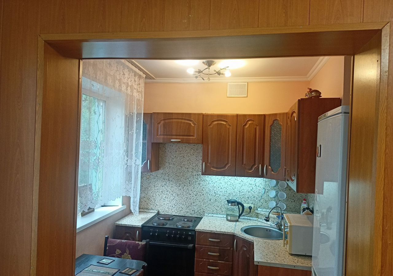 квартира г Новокузнецк р-н Куйбышевский ул Кутузова 70 фото 2