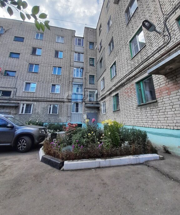 квартира г Балашов ул Спортивная 2 фото 4