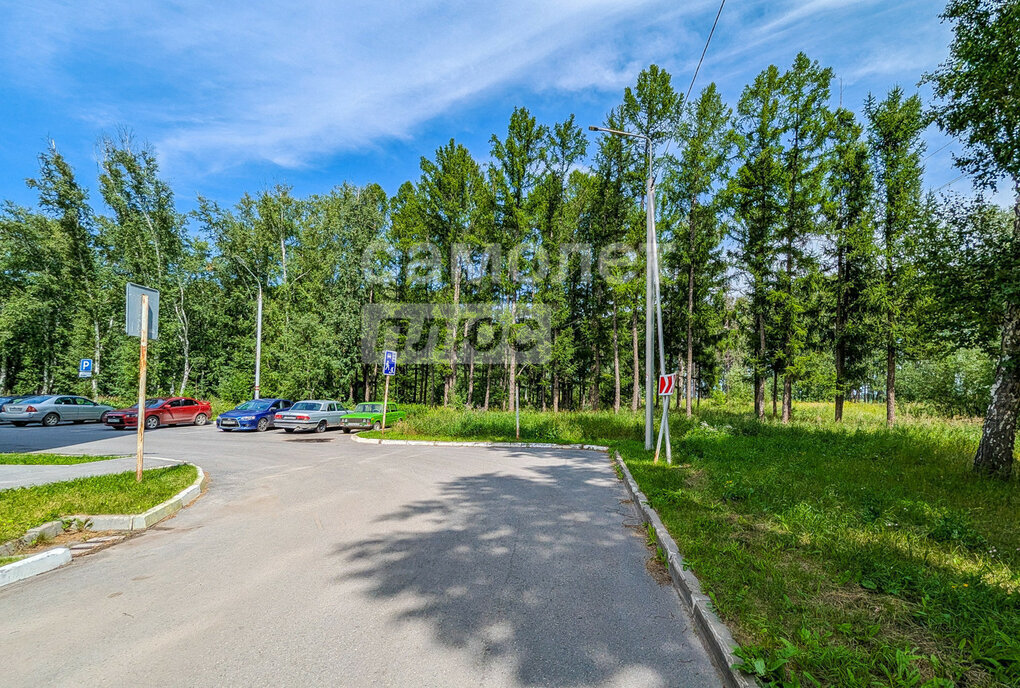 квартира г Омск ул Завертяева 9к/17 фото 17