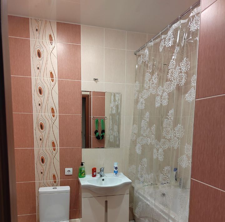квартира г Омск р-н Кировский ул 3-я Енисейская 32/2 фото 1