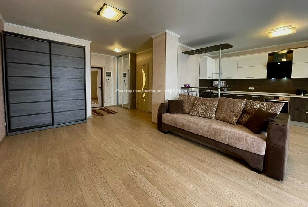 квартира г Хабаровск ул Ленинградская 53к/2 фото 1