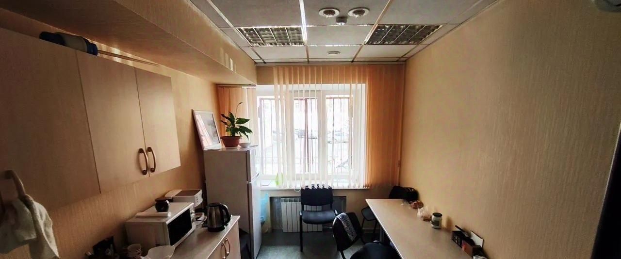 торговое помещение г Омск р-н Центральный ул Куйбышева 62 фото 8
