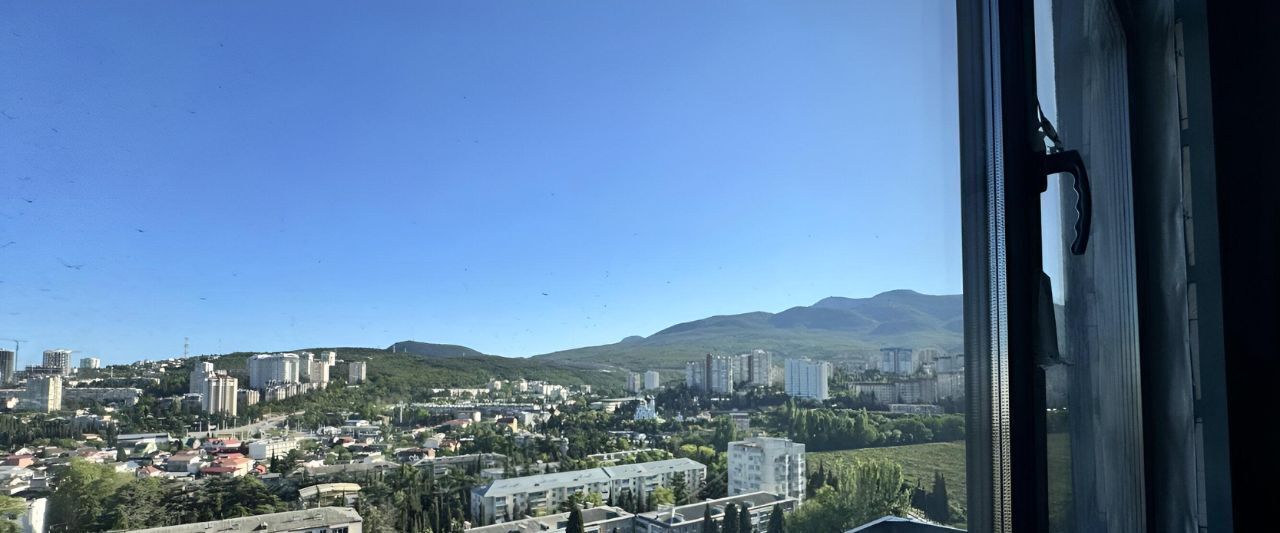 квартира г Алушта ул Пуцатова ЖК «Континент» фото 2