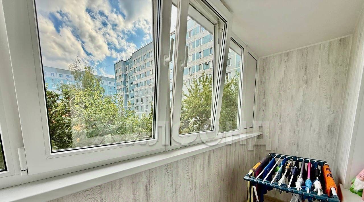 квартира г Тольятти р-н Автозаводский ул Льва Яшина 8 фото 12