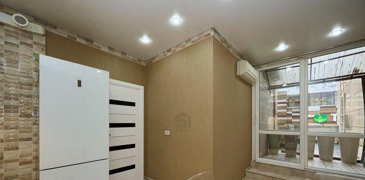 квартира г Краснодар р-н Центральный ул Кубанская Набережная 64 Западный фото 4